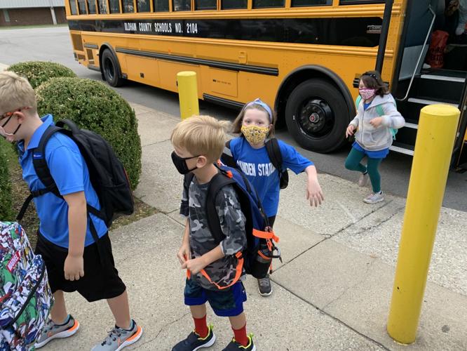 OLDHAM COUNTY SCHOOLS - Students first day at Camden Station Elementary 8-11-2021 (6).JPG