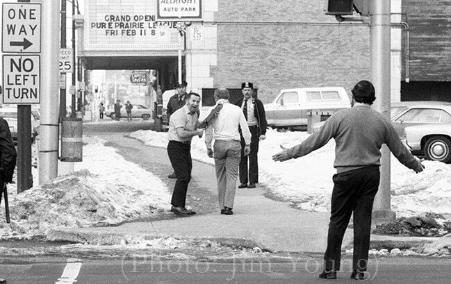 Scene picture from Dead Man's Wire movie - 1.14.26