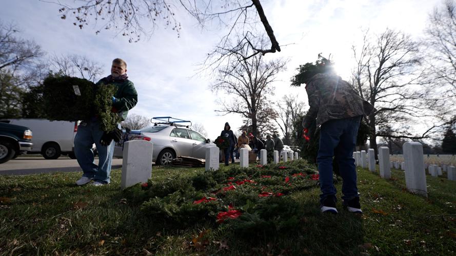 Wreaths Across America Setup 10.jpg