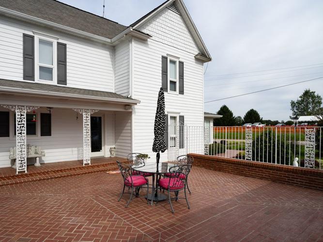 Uncle Joe's Bird Nest-10.jpg