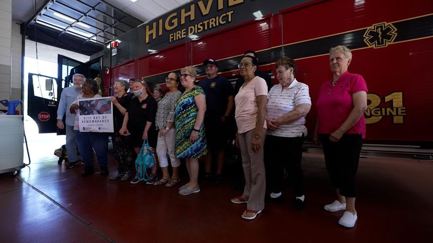 Volunteers Deliver Baskets to Firefighters