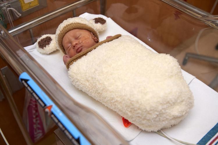 Norton Women’s & Children’s Hospital NICU Halloween 2020 (11).jpg