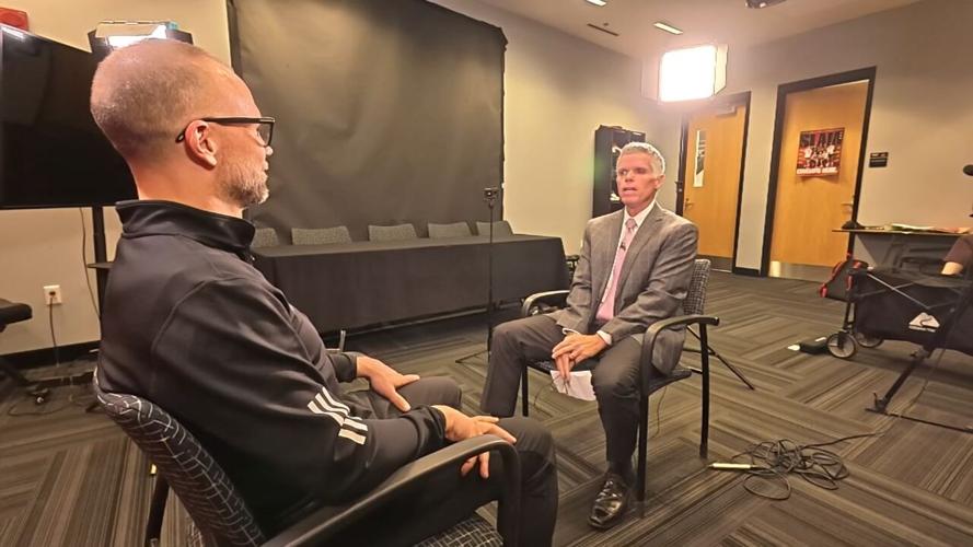 Pat Kelsey sit-down interview with WDRB