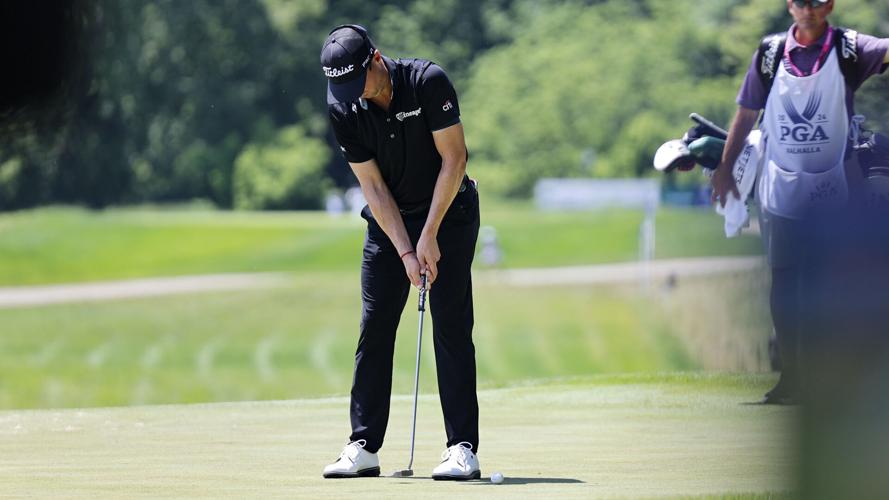 Justin Thomas putting