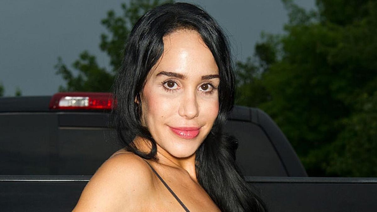 'Octomom' Natalie Suleman posts photo of 'miracle' octuplets on their 11th birthday Morning