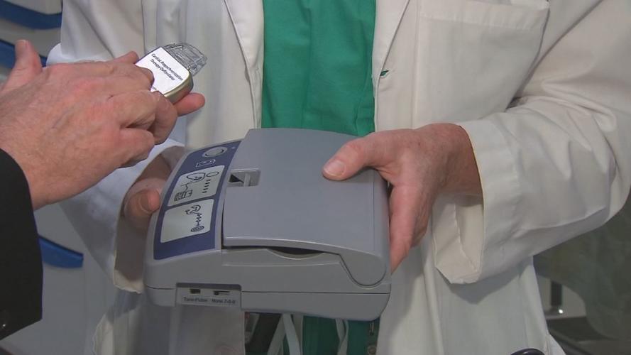 Software vulnerabilities in some medical devices could leave them susceptible to hackers, FDA warns