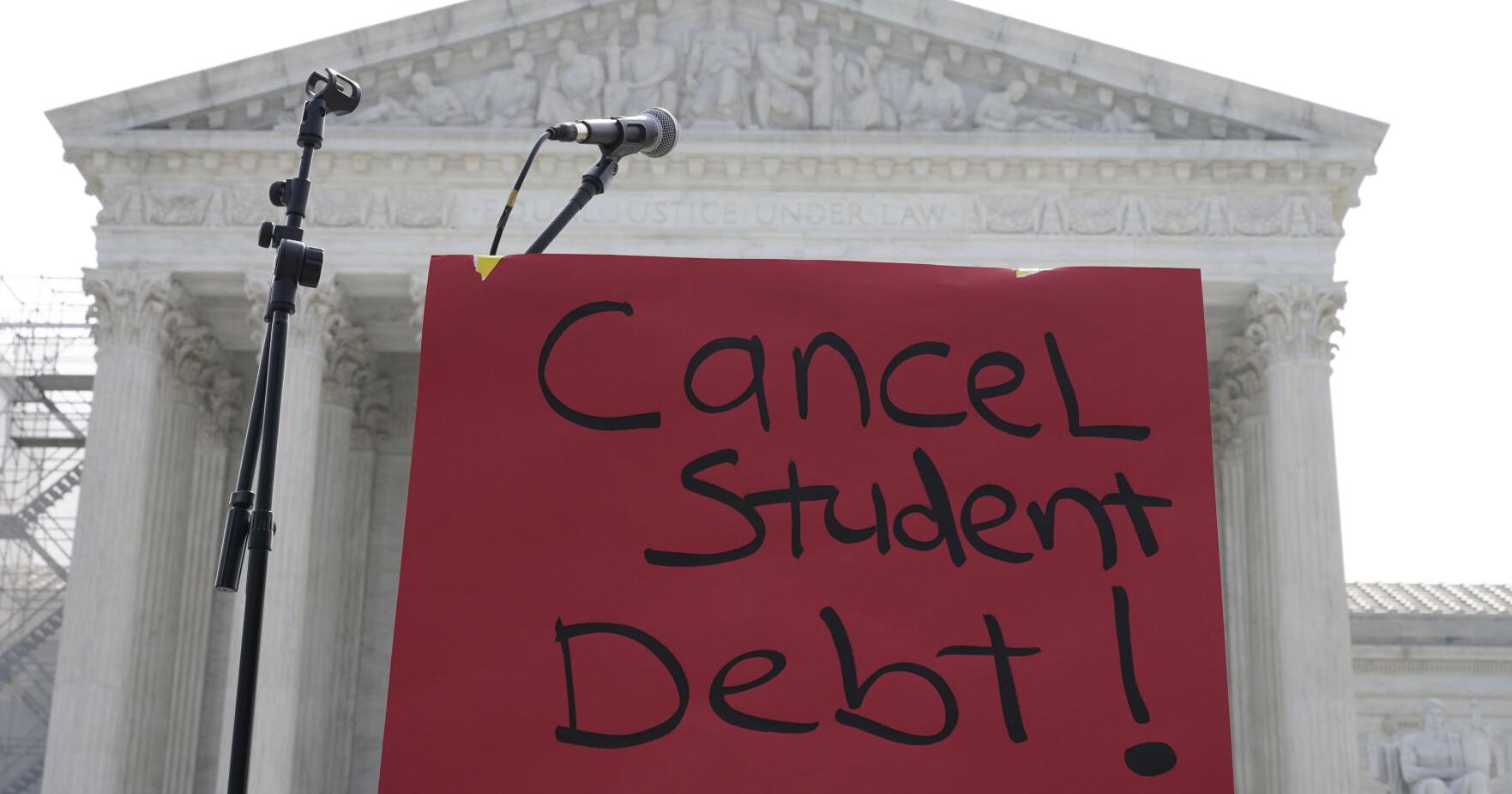 The Supreme Court rejects Biden's plan to wipe away $400 billion in student loan debt - Vimarsana News