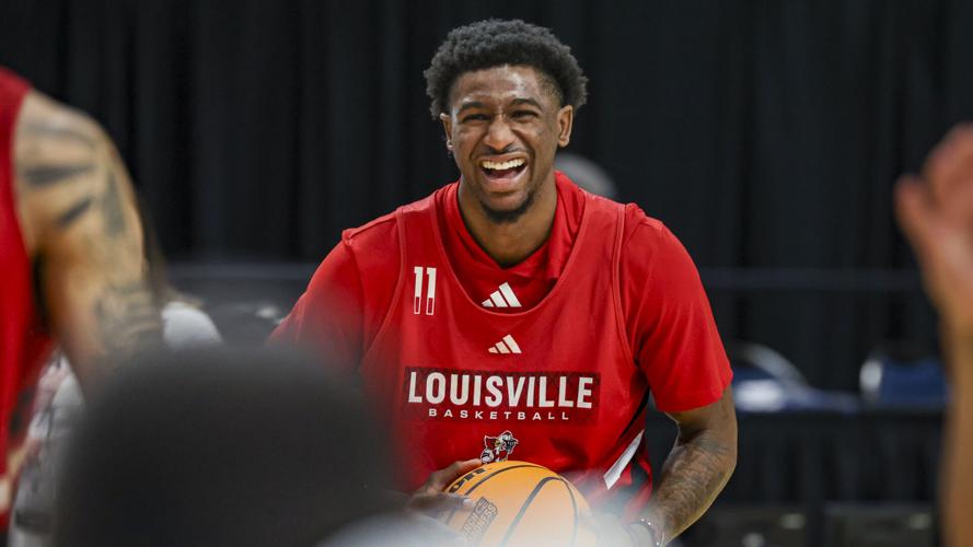 LOUISVILLE NCAA PRACTICE-14.jpg