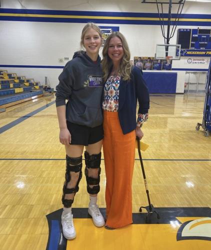 AVA JONES AND MOM.jpg