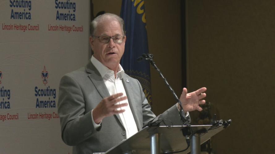 Gov. Mike Braun speaks at Hubers