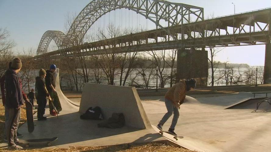 NEW ALBANY SKATEPARK