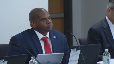 Groups wanting to delay grad requirement vote misleading, Lewis says