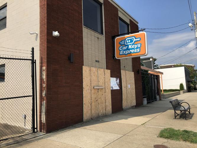 Car Keys Express nulu boarded