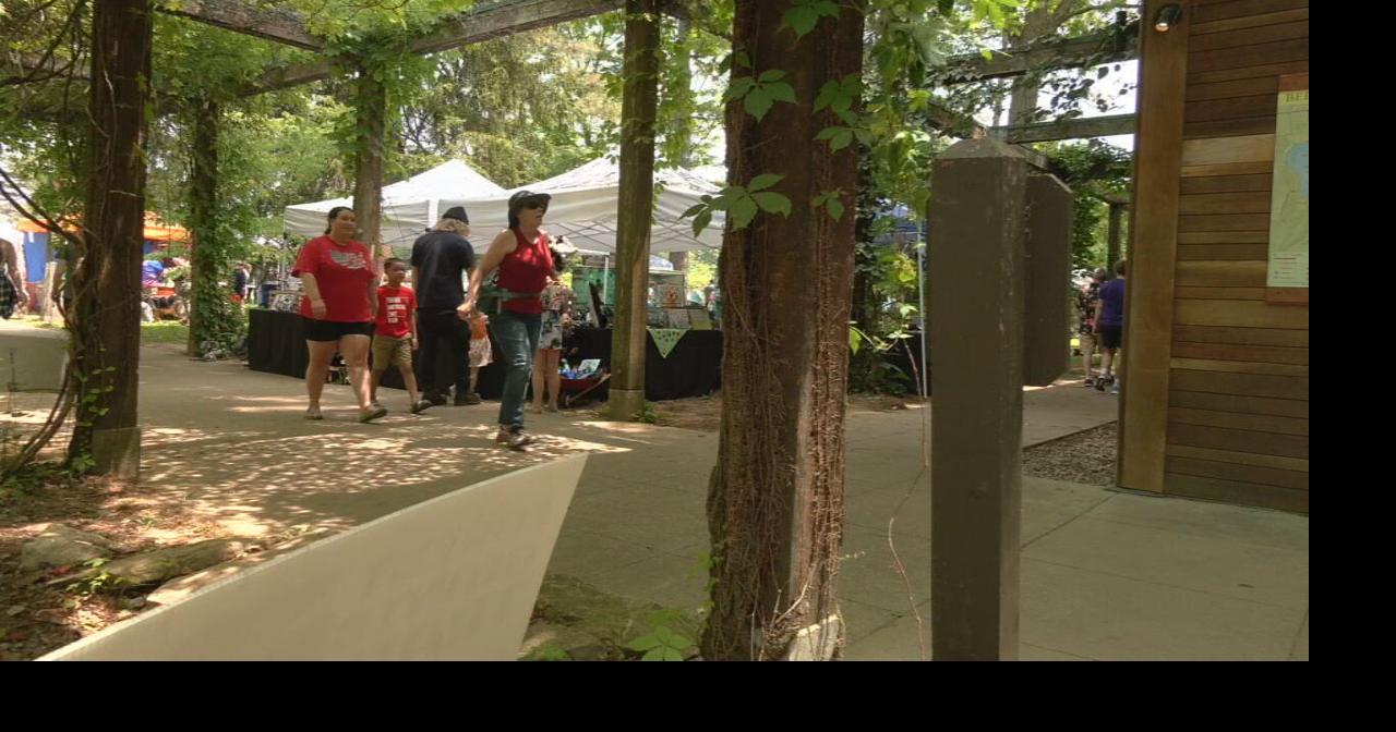 Bernheim Arboretum and Research Forest hosts 'Paws in Nature' for dogs