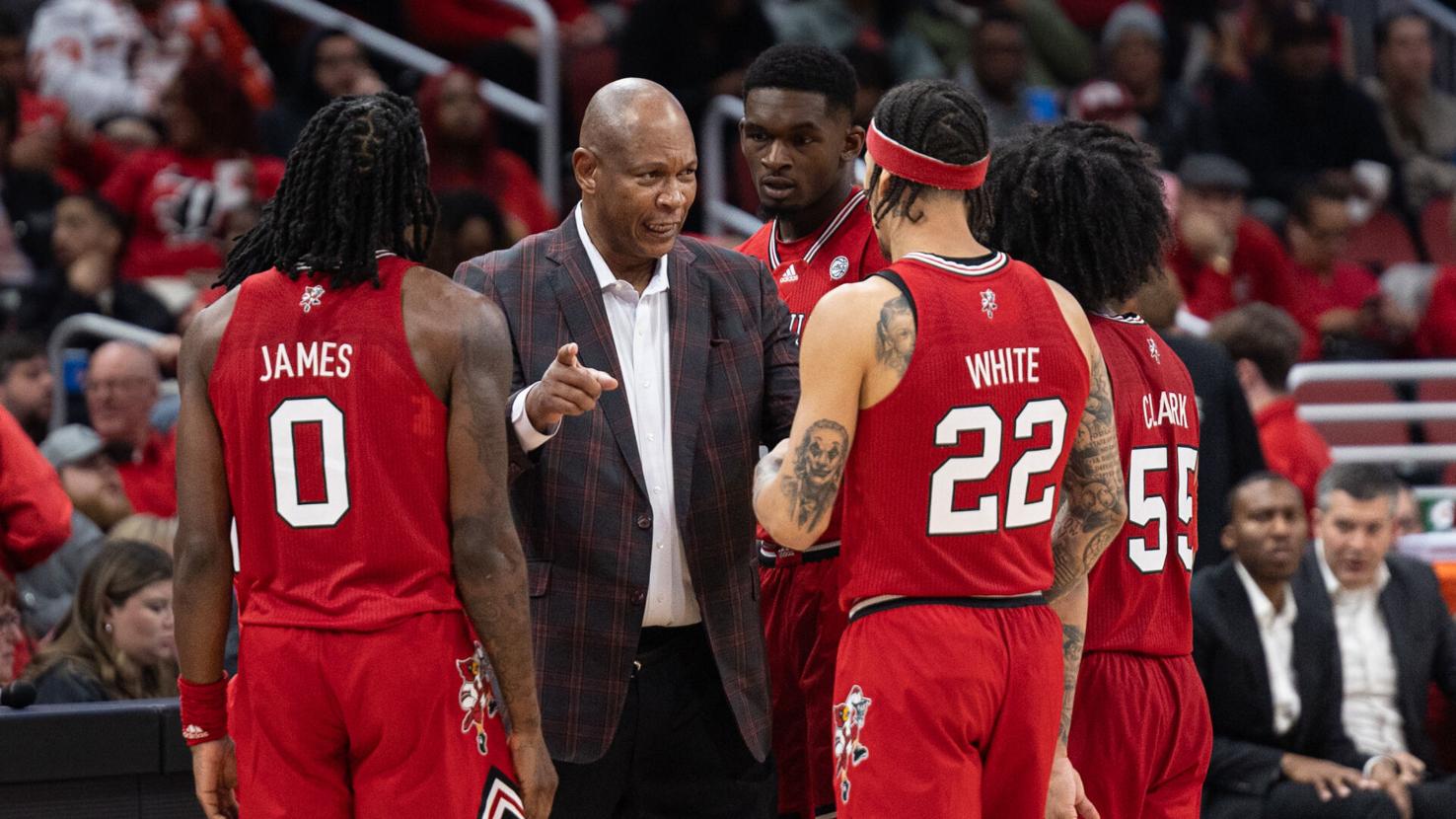 BOZICH | Louisville makes major deposit, toppling Miami, 80-71, ending