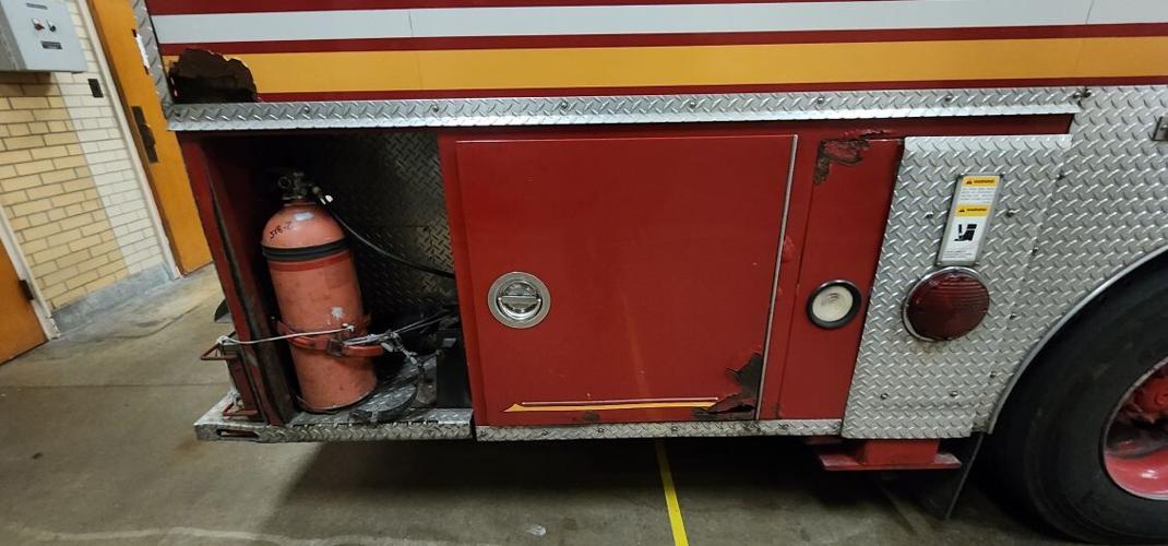Apparatus Rust 2 3rd district Quint 9.JPG
