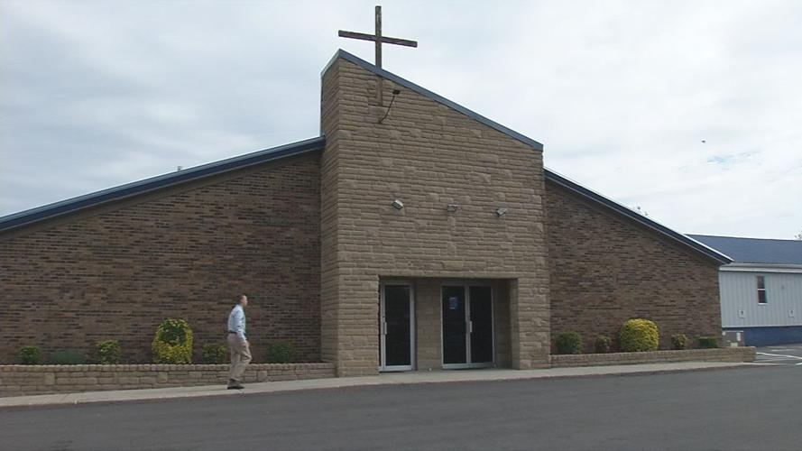 Man walks into Maryville Baptist Church