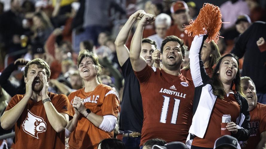 Louisville football fans