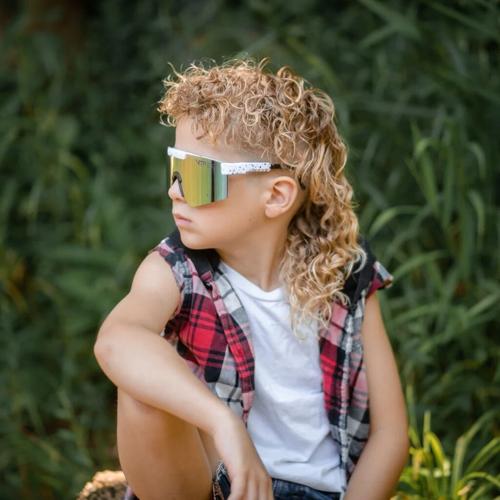 JohnsonMullet-Name4-Profile1-2.jpg