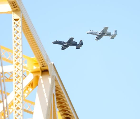 Planes near Ohio River fly over bridge.JPG