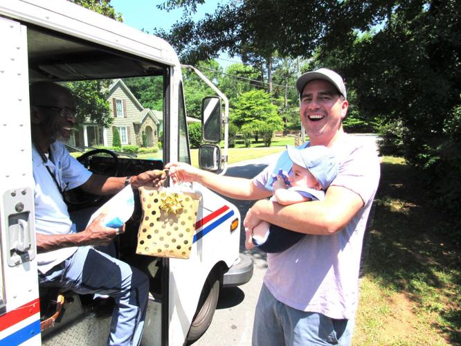 MAILMAN RETIRES - ATLANTA - FLOYD MARTIN 5-22-19 - COURTESY JENNIFER BRETT ON TWITTER 4.jpg