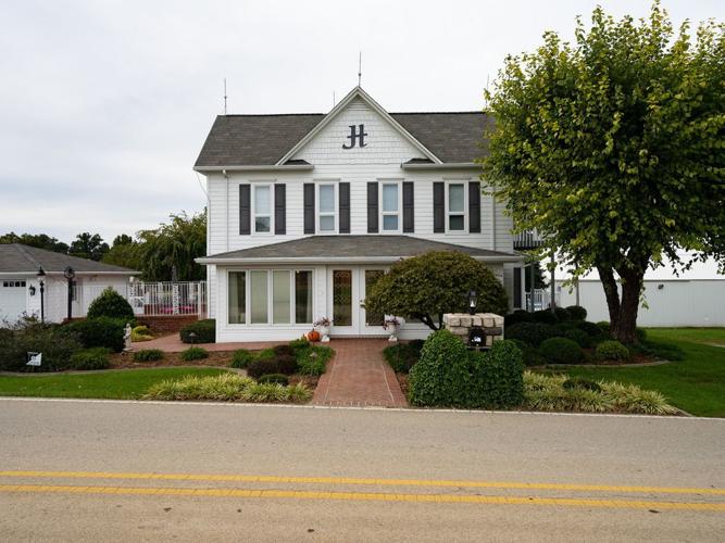 Uncle Joe's Bird Nest-1