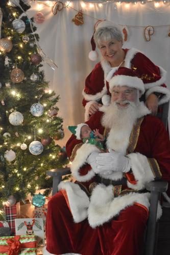 Santa visits NICU babies at UofL Health (18).JPG