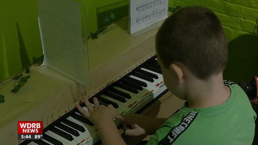 Kid playing at Science Center - 6.13.24