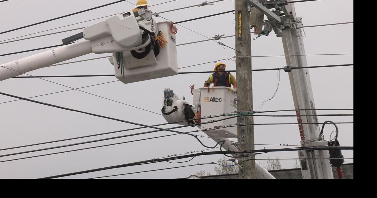 Power outages reported in Louisville as winter storm brings snow, bitter cold