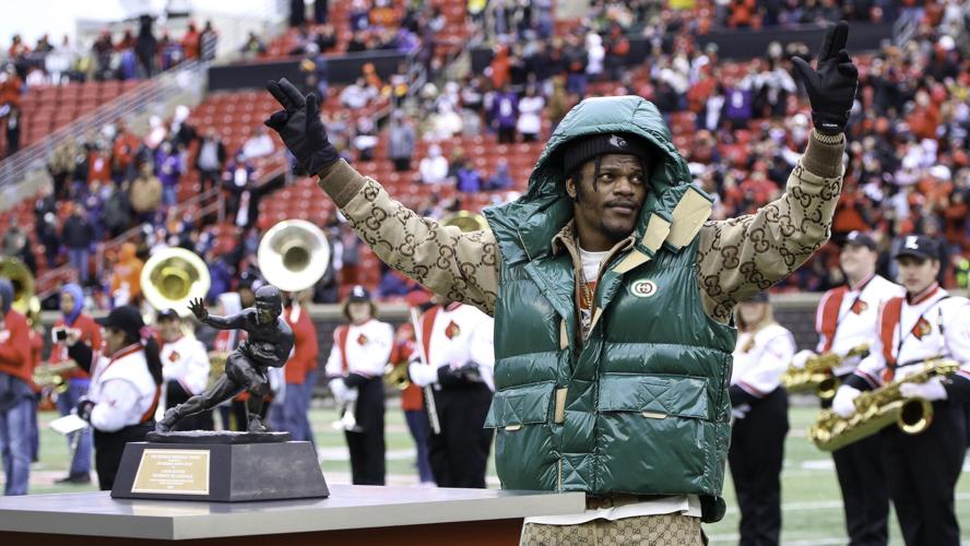 Lamar Jackson Ceremony_5A6807.jpg