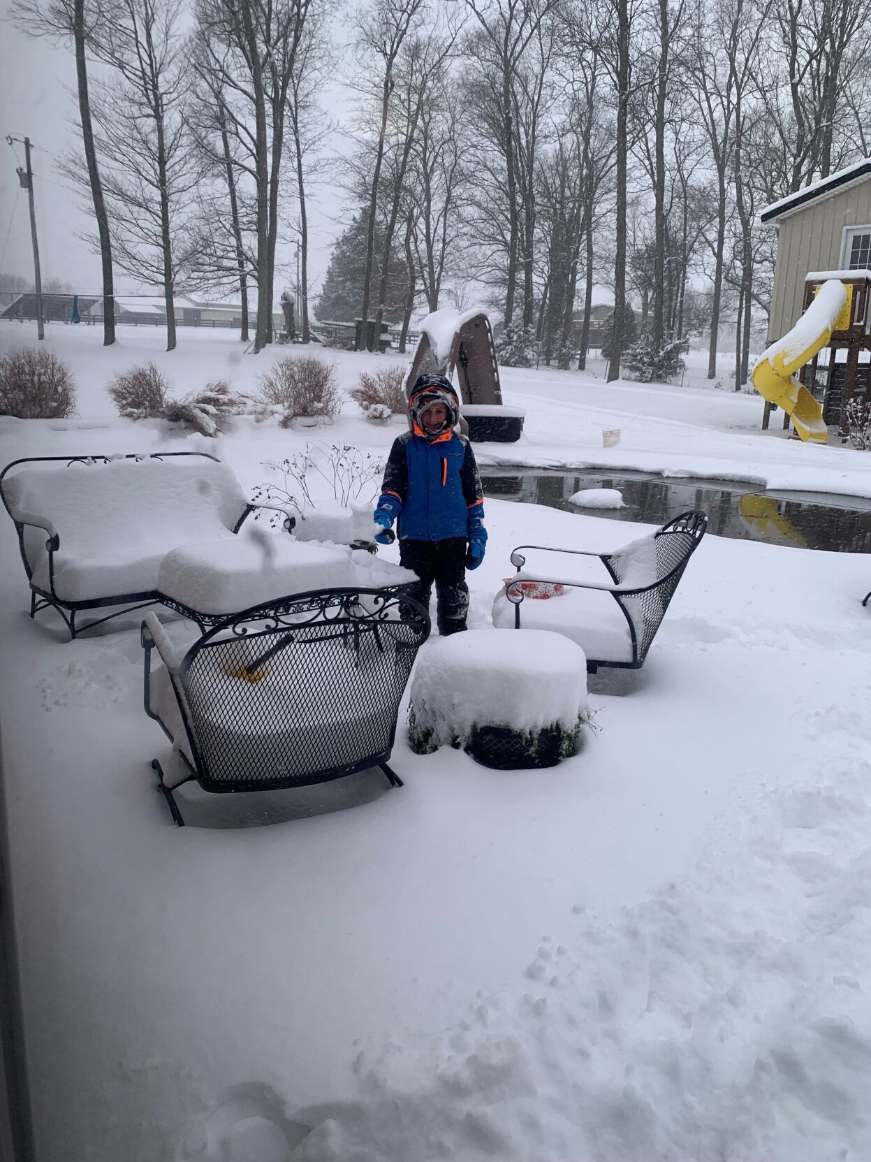 SNOW - GRAYSON COUNTY - 8 INCHES - COURTESY ASHLEY JOHNSON - 1-6-2022.jpg