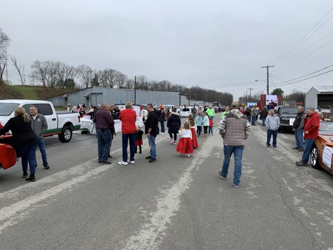 Bloomfield Christmas Parade 2023-----------.jpg