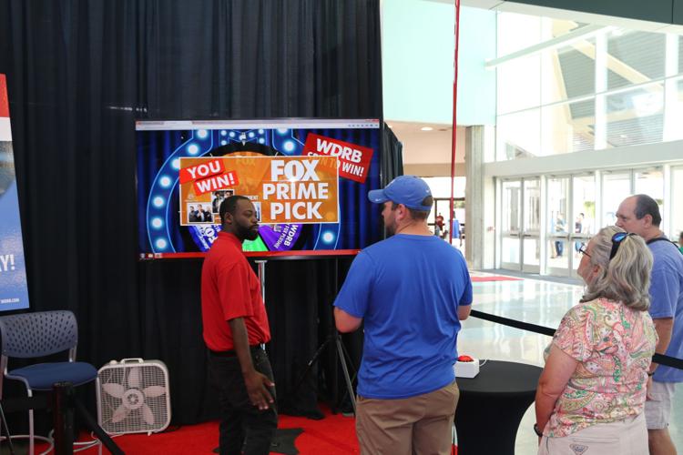 KENTUCKY STATE FAIR- 2019 WDRB BOOTH 8-16-19  (12).jpg