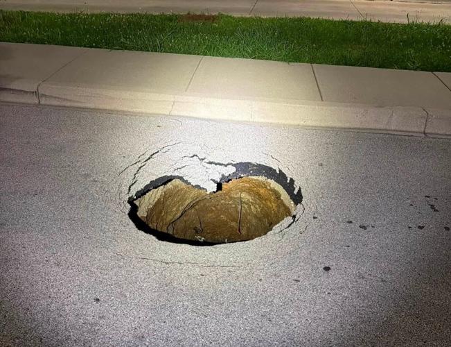 Jeffersonville road collapse Gateway Drive