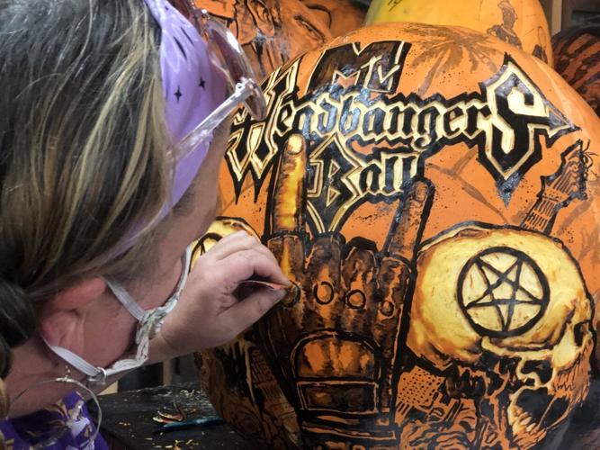 Artist carves Jack O' Lantern