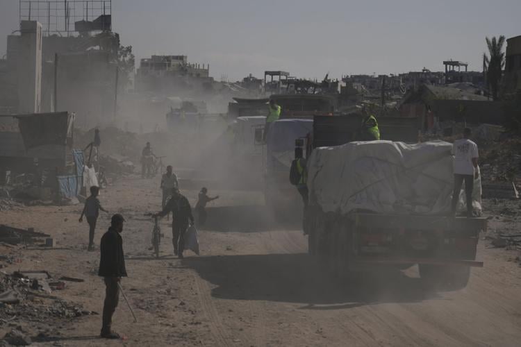 Trucks carrying aid for Gaza strip