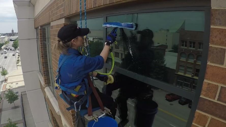 GINA ON THE JOB: Window Washer