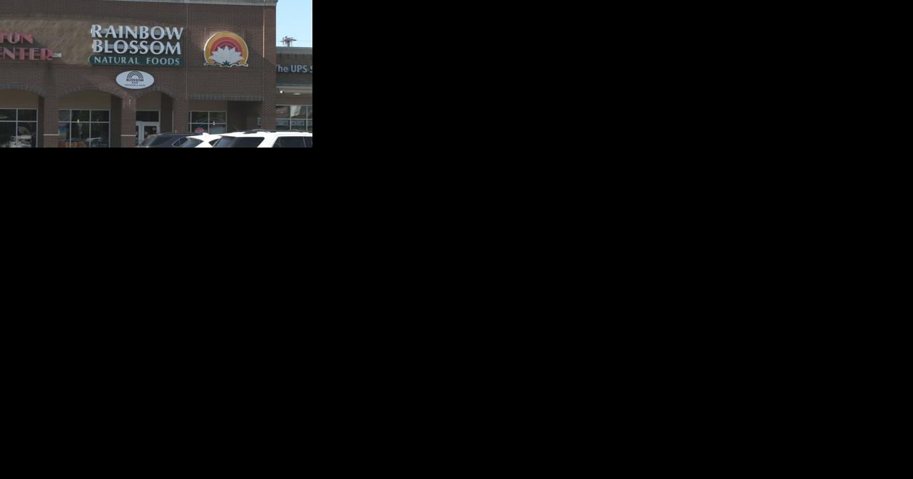 Rainbow Blossom hosting free yoga classes this week - Vimarsana News