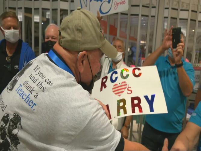 Honor Flight Bluegrass veterans return 10-20-21 (3).jpeg