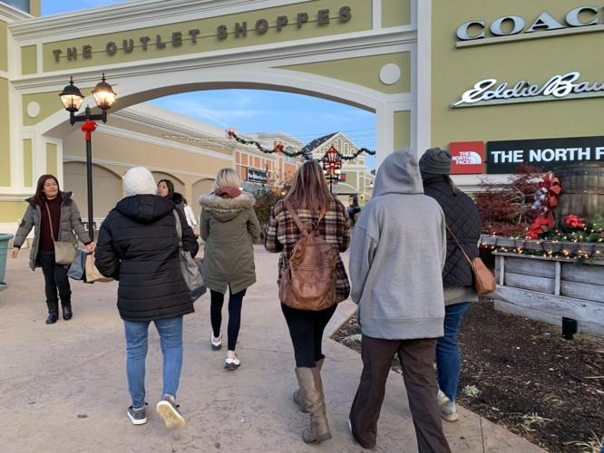 BLACK FRIDAY - OUTLET SHOPPES OF THE BLUEGRASS - 11-23-2023