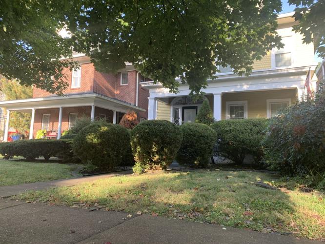 White neighbors enter Airbnb rented by black men uninvited
