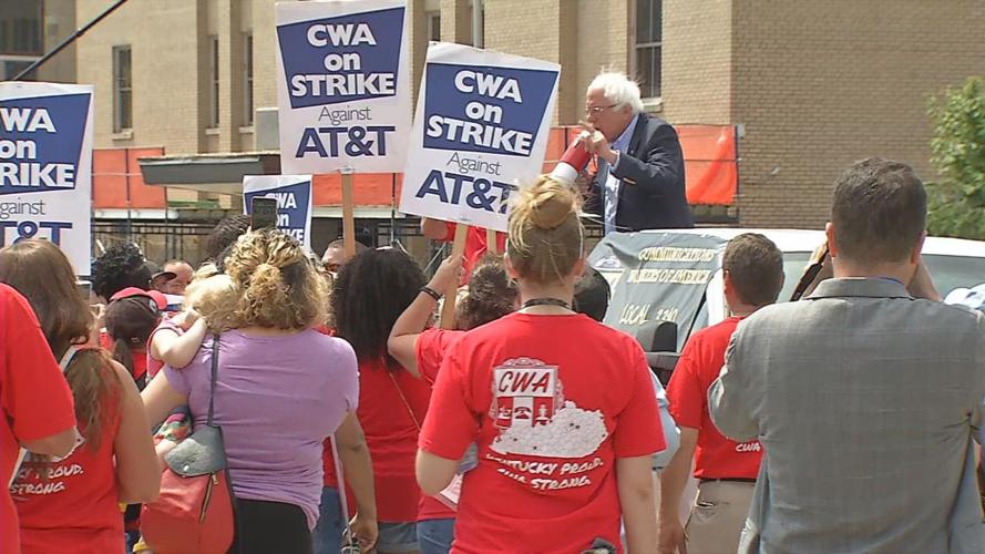 Bernie Sanders rallies with AT&T picketers.jpg