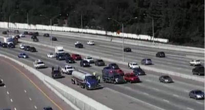 75-year-old man dies in crash on Watterson Expressway