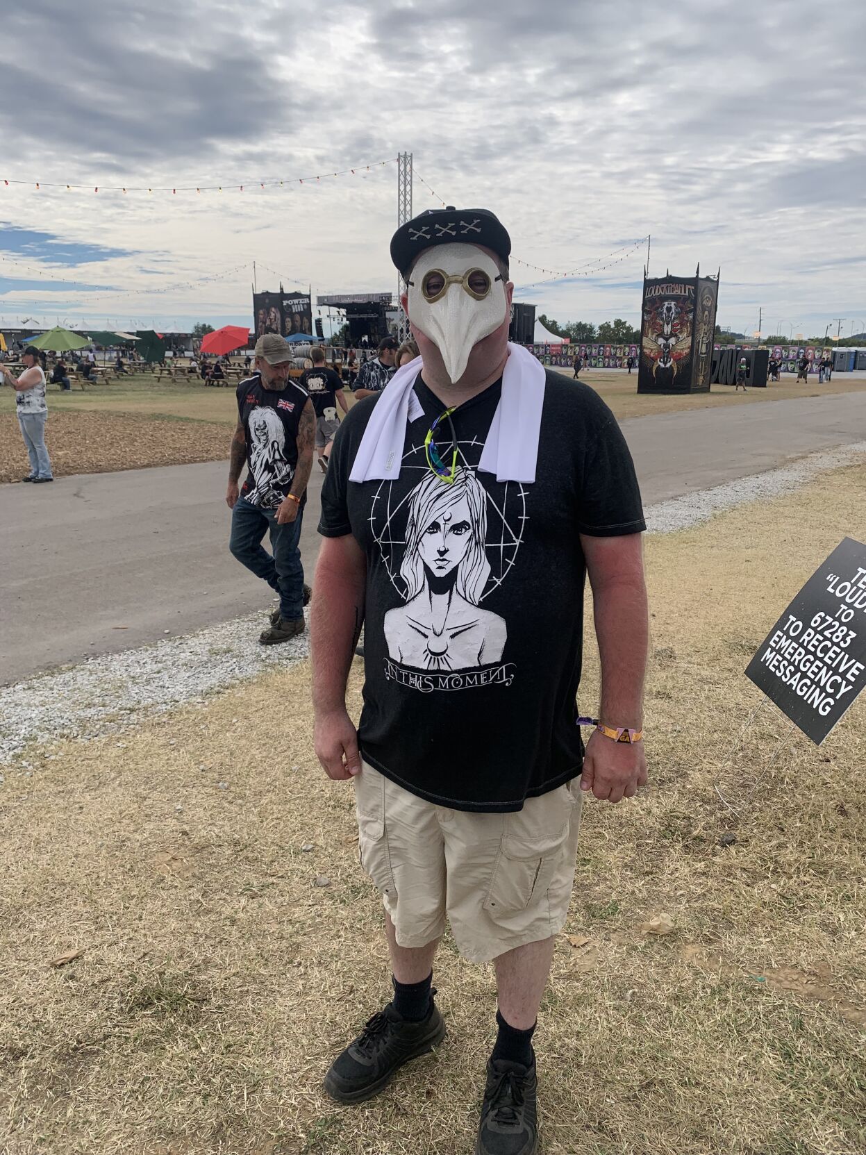 LOUDER THAN LIFE - DAY 2 - 9-23-2022  (1).jpg