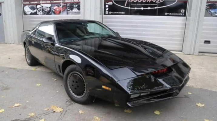 KITT Replica