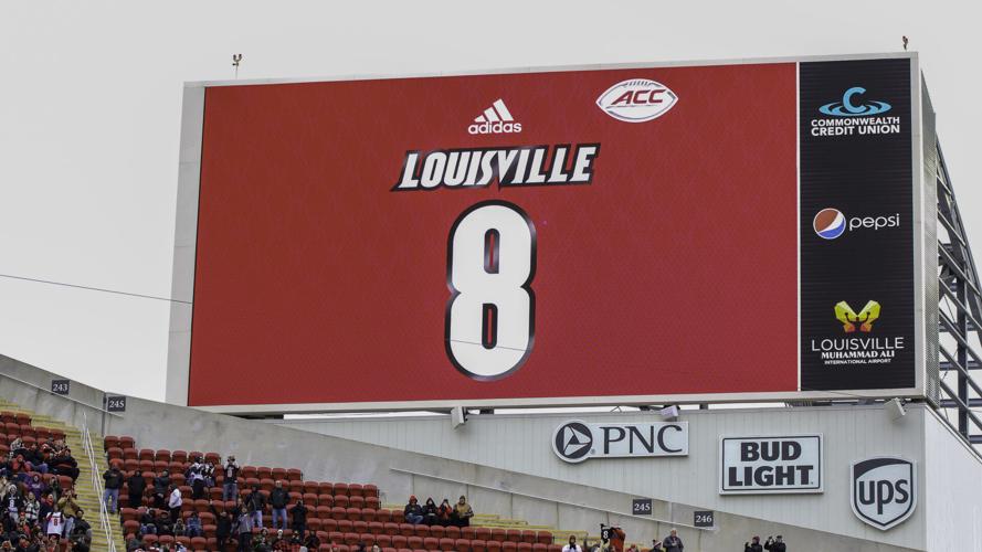 Lamar Jackson Ceremony_5A6944.jpg