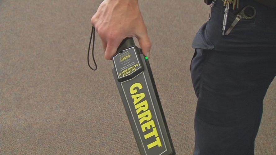 New Albany Floyd County School Board approves use of hand-held metal detectors