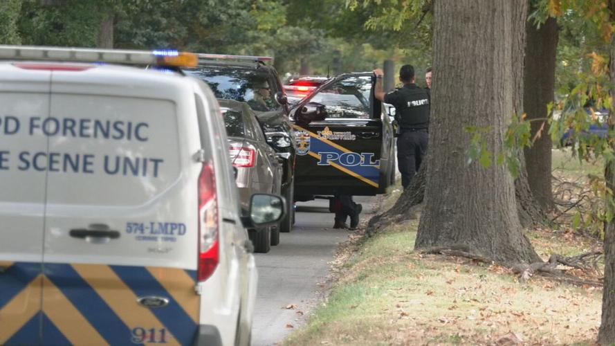 Teen shot on Algonquin Parkway