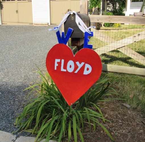 MAILMAN RETIRES - ATLANTA - FLOYD MARTIN 5-22-19 - COURTESY JENNIFER BRETT ON TWITTER 8.jpg