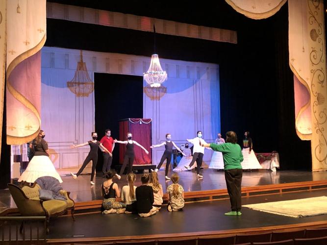 Kentucky schools move holiday performances online to keep traditions alive